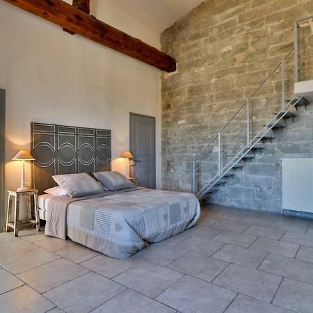 Bed and Breakfast Le Posterlon Caumont-sur-Durance Экстерьер фото